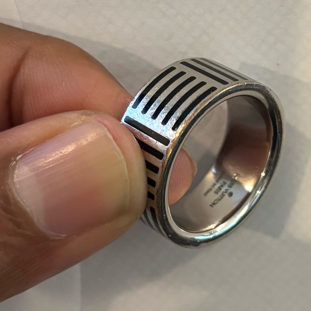 Louis Vuitton Silver Damnier Ring - authentic - Picture 4 of 5
